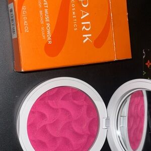 Spark Blush Radiant Makeup AURORA